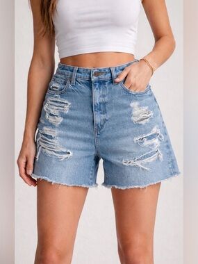 American Eagel High-Rise  Distressed Relaxed Mom Denim Shorts